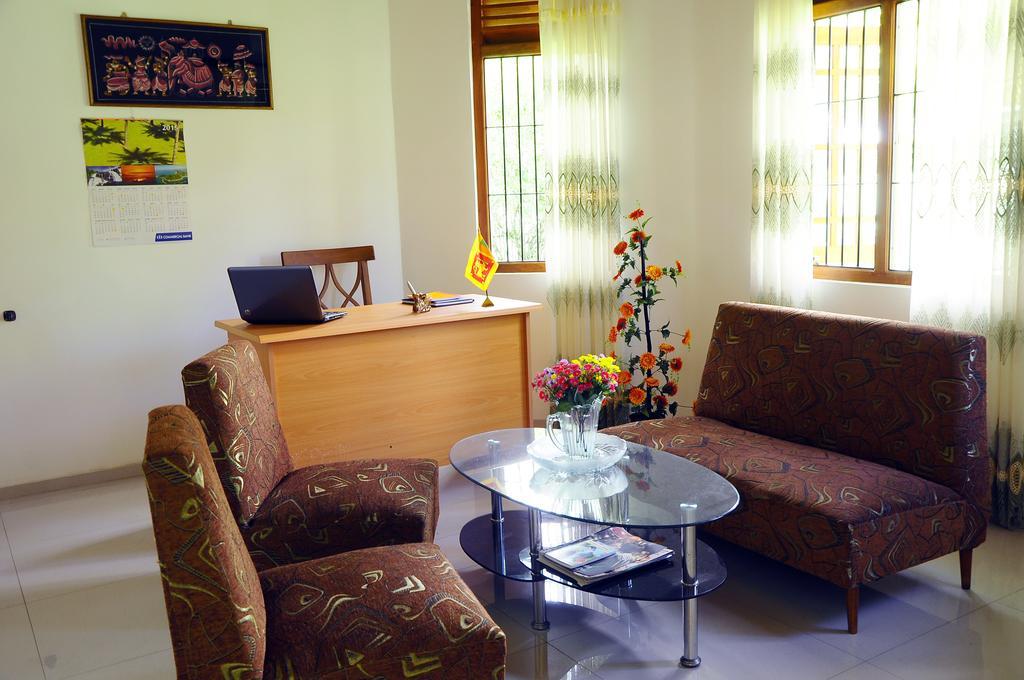 Lumbini Villa Bentota Zimmer foto